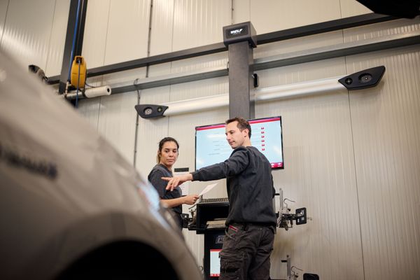 Why the car repair industry needs to adapt to the increasing amount of ADAS-equipped vehicles
